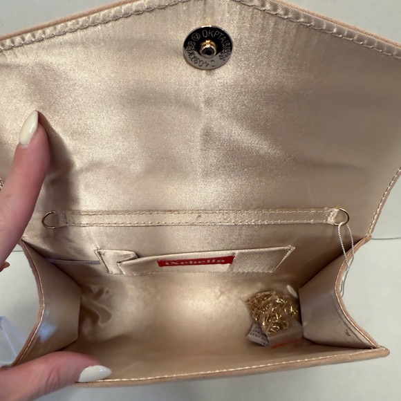 IXEBELLA Elegant Tan Women's Clutch - Picture 6 of 9